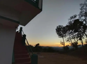 Hotel Hill View