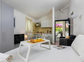 Milena Apartments