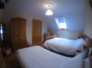 Derghaven B&B, Hostel & Self Catering