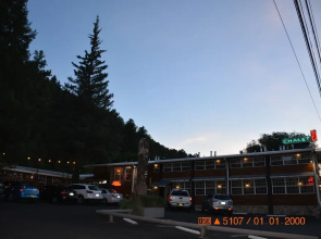 Sitzmark Chalet Inn