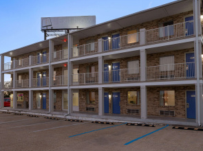 Motel 6 Rolla, MO