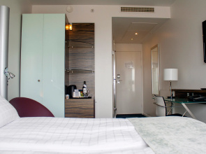 Copenhagen Island Hotel