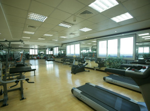 Отель Wescott Plaza Hotel Apartment