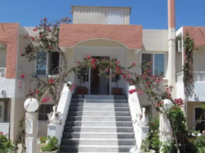 Agios Stefanos Studios & Apartments