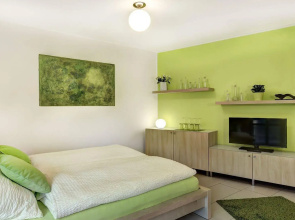 R2b Serviced Apartment