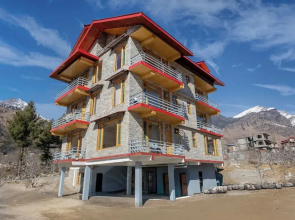 Treebo Premium Silverstone Resort With Mountain Valley View