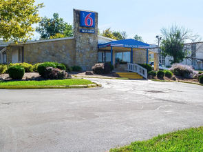 Motel 6 Bloomington - Indiana
