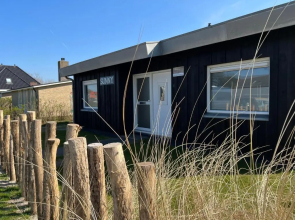 Bungalow Sunny, lekker uitwaaien op het strand!
