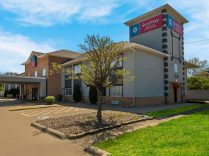 SureStay Plus Hotel by Best Western Topeka Northwest