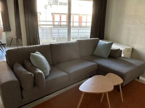 Huswell - Spacious 3-bedroom Duplex Apartment