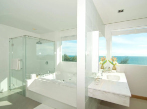 Welcome World Beachfront Resort