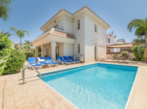 Villa Lindo in Protaras