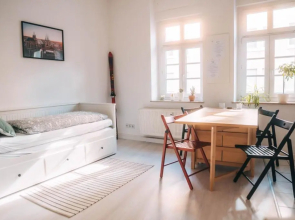 Gemutliche 45m² Wohnung Mit Netflix & Disney+