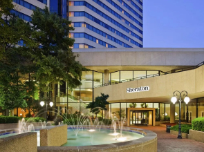 Sheraton Memphis Downtown Hotel