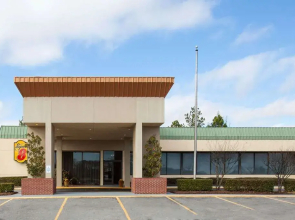 Super 8 Atoka