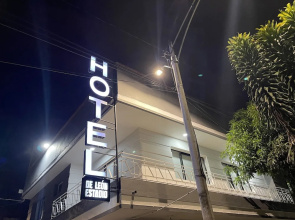 Hotel De León Estadio