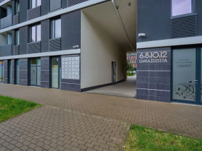 Modern Studio Gwiazdzista by Renters