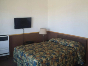 Central Motel & RV Park
