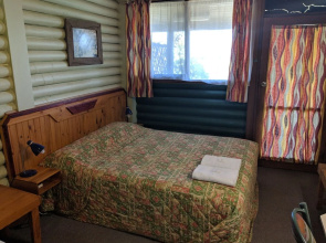 Pinehaven Motel