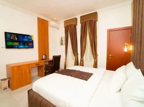 The Harmony Oasis Hotel and Suites