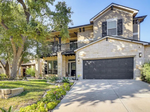 Family Home: Cook, Create & Unwind Near Lackland