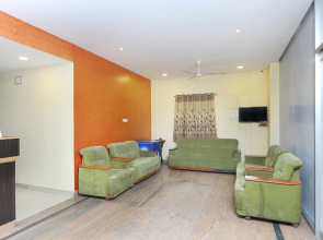 Hotel Golden Rooms By OYO Rooms