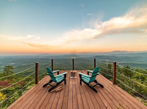 Unparalleled Views Deck w Hottub Game Room Pool Table Panorama by Avantstay