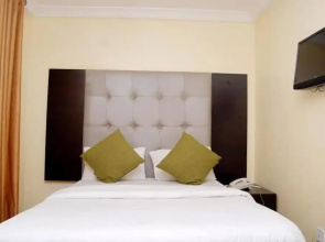 West 11 Luxury