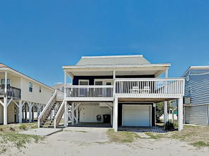 New Listing! Ocean-view Beach W/ Private Pool 4 Bedroom Home
