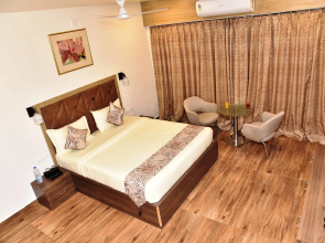 Carina Retreat Resort
