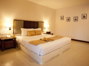 S.M. Grande Residence