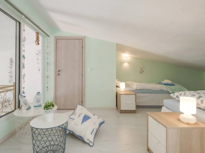 Fantastic Penthouse in Neos Marmaras
