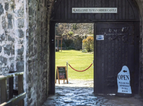 Castle House - 5 Bedroom - Manorbier