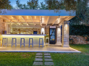 Artina Luxury Villa