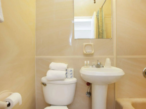 James Hotel - Near Miami Beach Convention Center