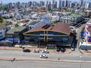 Grand Niki Hotel & Spa