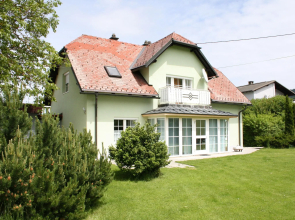 Vintage Holiday Home in Ferlach with Barbecue