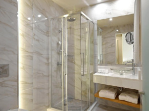 Golden Tulip Sharjah Hotel Apartments