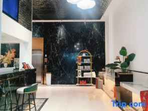 Xi Zi LI Urban Select Hotel(ZiGong Larten Park)