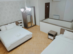 Отель Four Brothers