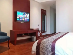 Huafeng Business Hotel
