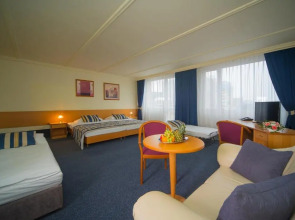 TOP HOTEL Praha & Conference Centre