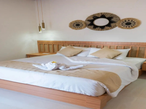 Melviano Suite Villa