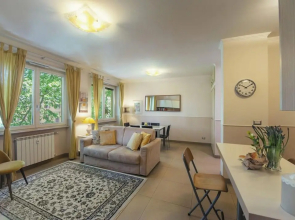 Sleek Apt in Testaccio near Ostiense train station