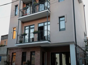 G-Old Town Hotel