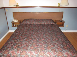 Falcon Nest Motel