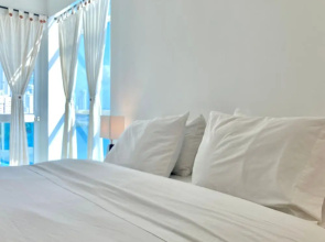 Stunning 2BR Apartment w/ Terrace n AC in CTG