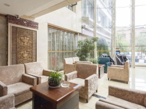 Jinhao Hotel (Lhasa Potala Palace Sun Island)