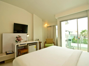 Sunshine Hotel And Residences