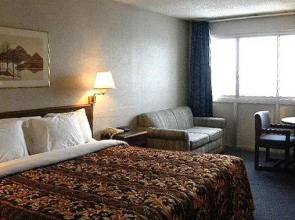 Magnuson Hotel Lansing